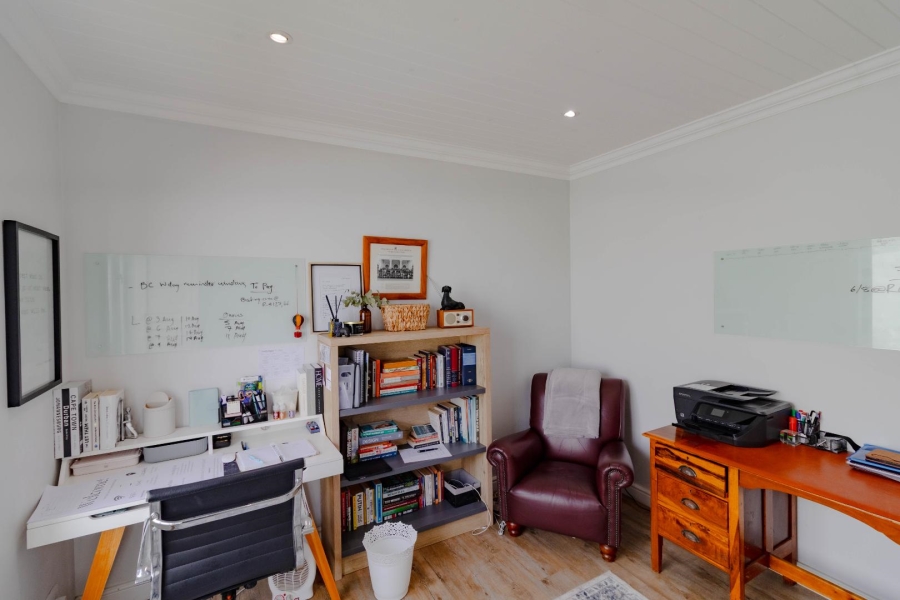 3 Bedroom Property for Sale in Westcliff Western Cape
